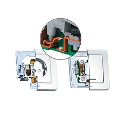 Розетка с/у Master РС16-511-01, 1 гнездо, с/з и крышкой, IP44, слоновая кость